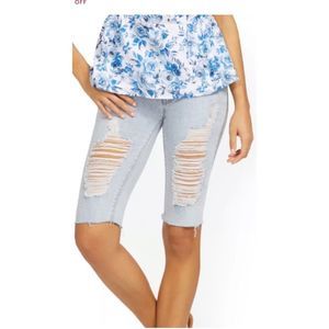NWT York and Company Lexi Mid-Rise 13-Inch  shorts